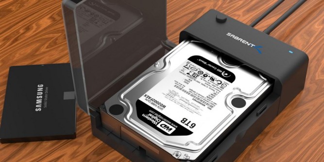 Some drive docks that will help you to re-use your hard drive 